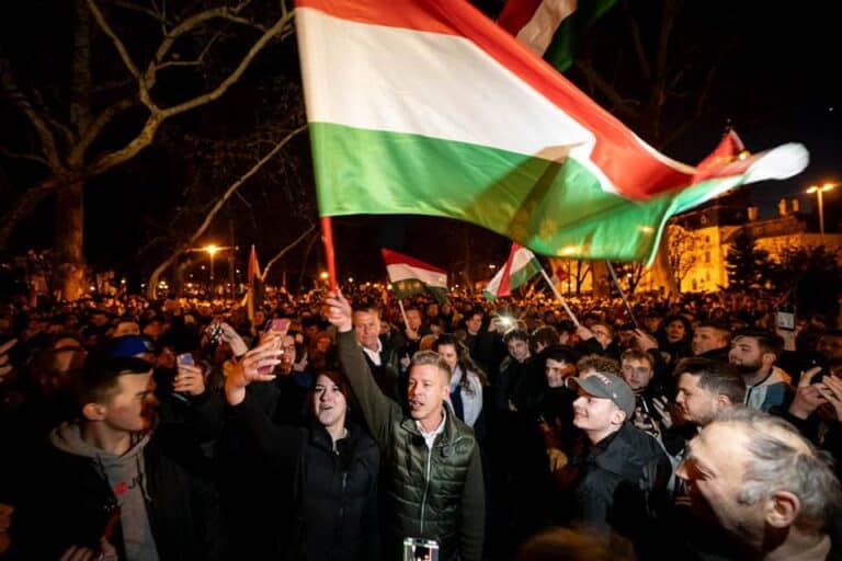 Orbánék hatósági eszközökkel próbálják ellehetetleníteni a Tiszát